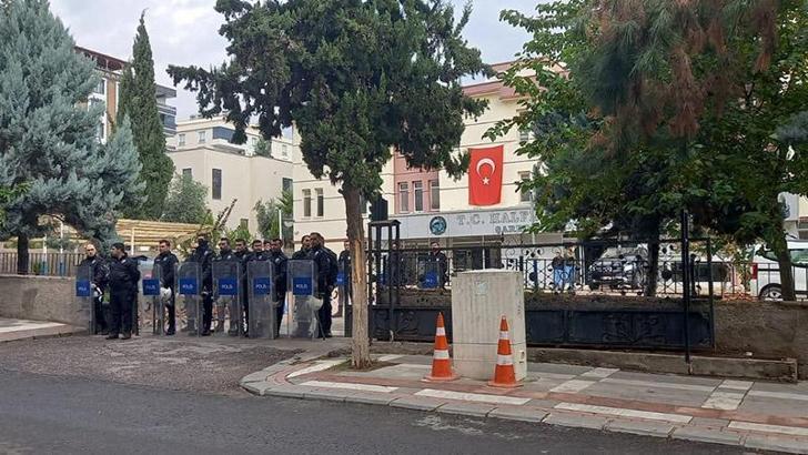 Şanlıurfa'da Halfeti Belediyesi'nde 'yolsuzluk' operasyonu; 49 gözaltı