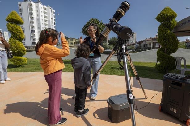 Mersin'de çocuklarla bilim, doğa ve eğlence dolu 23 Nisan