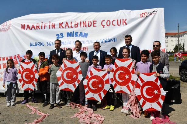 Çorlu'da öğrenciler uçurtma şenliğinde buluştu