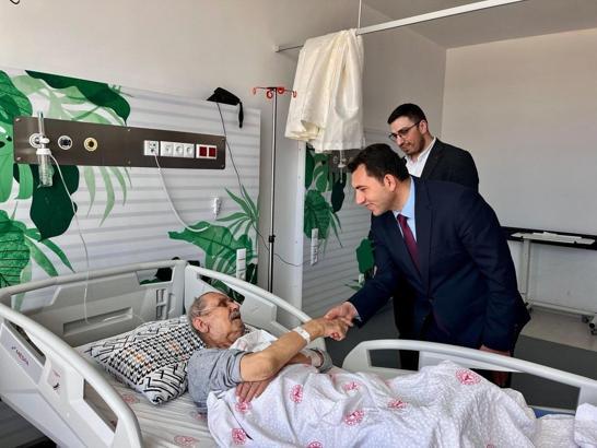 Şehit aileleri ve gazilere hastane ziyareti