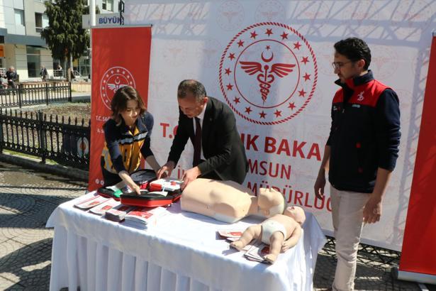 Samsun’da ani kalp durmalarına karşı 3 noktaya yerli şok cihazı yerleştirildi