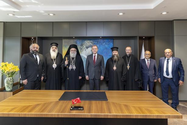 Başkan Seçer, Antakya ve Tüm Doğu Rum Ortodoks Patriği’ni ağırladı