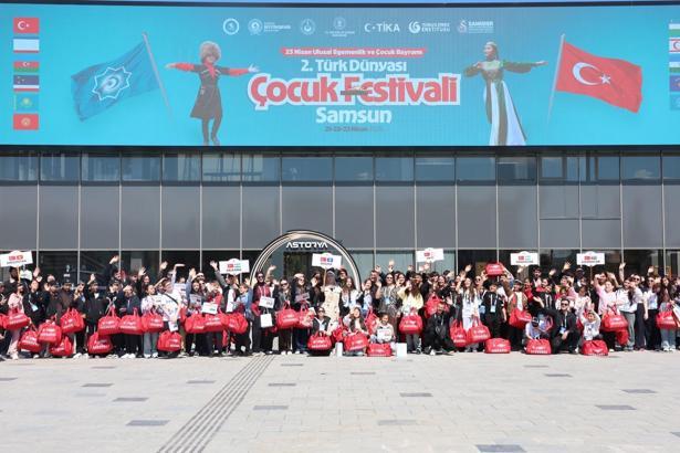 Türk dünyası çocukları Balonya ve Astorya’ya hayran kaldı