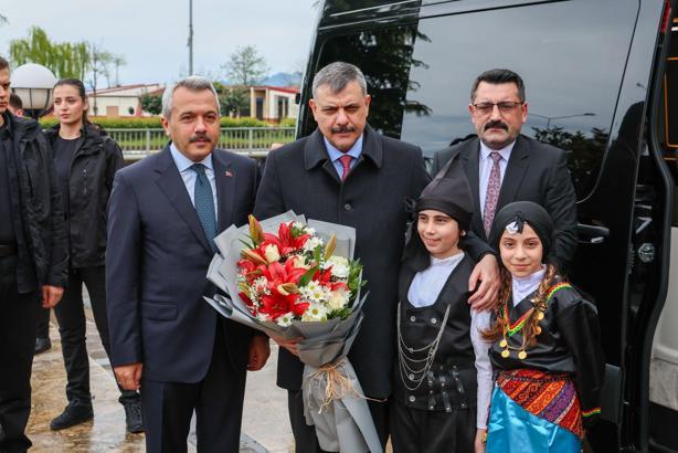 Bakan Çiftçi: Bağımlılıkla mücadeleyi çok boyutlu yaklaşımla ele alıyoruz