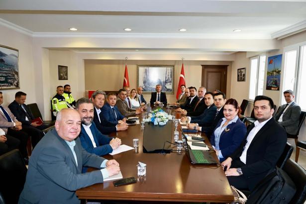 Bodrum'un trafik yoğunluğu masaya yatırıldı