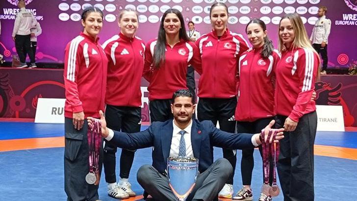 Taha Akgül: Kadınlarımız bizim başımızın tacı, onlar bizim her şeyimiz