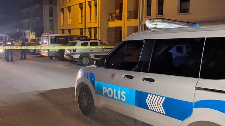 Aracından indiği sırada silahlı saldırıda yaralandı