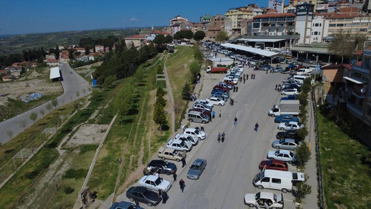 Demirci ikinci el oto pazarına kavuştu