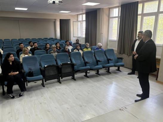 Reyhanlı’da aday öğretmenlere uyum eğitimi
