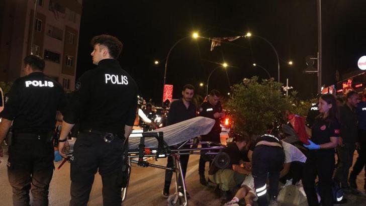 Antalya'da derbi zaferi kutlamasında Galatasaray taraftarı bıçaklı saldırıda yaralandı
