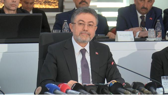 Bakan Yumaklı: Yangınlara havadan müdahale kapasitemizi 462 tona ulaştırdık