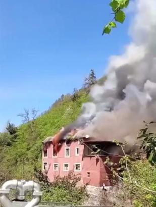 Giresun'da 2 katlı evde çıkan yangın söndürüldü