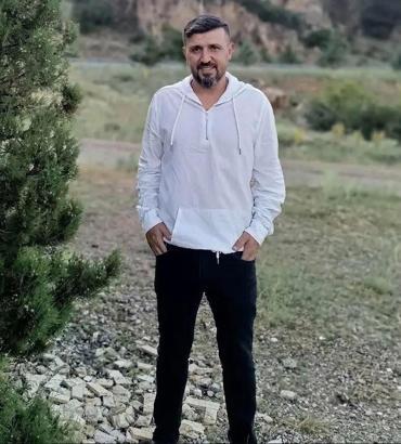 Kız arkadaşının eski eşini bıçaklayarak öldürdü
