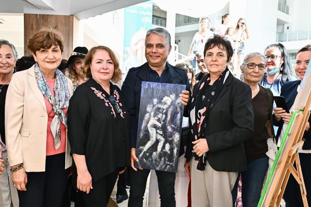 ‘Geleceğin Renkleri’ Muratpaşa’da kapılarını açtı