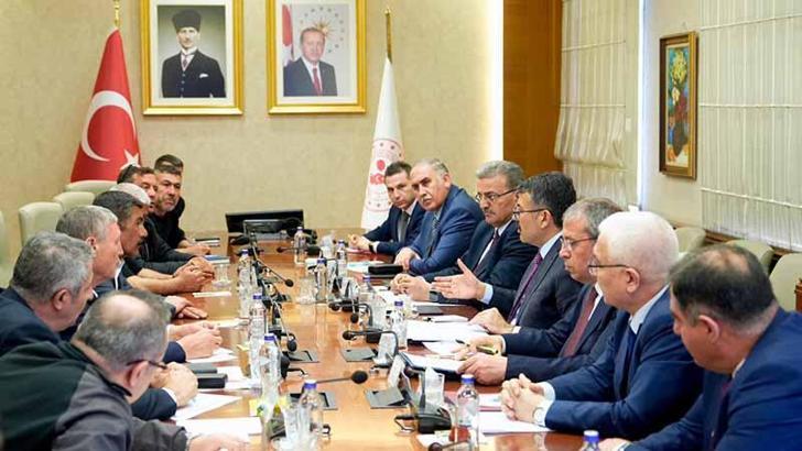Bakanlıkta maden işçileri ve işveren arasında toplantı