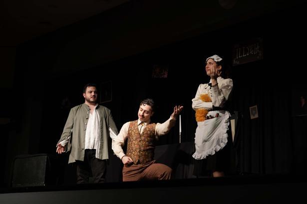 İEÜ'de Tiyatro Festivali düzenlendi