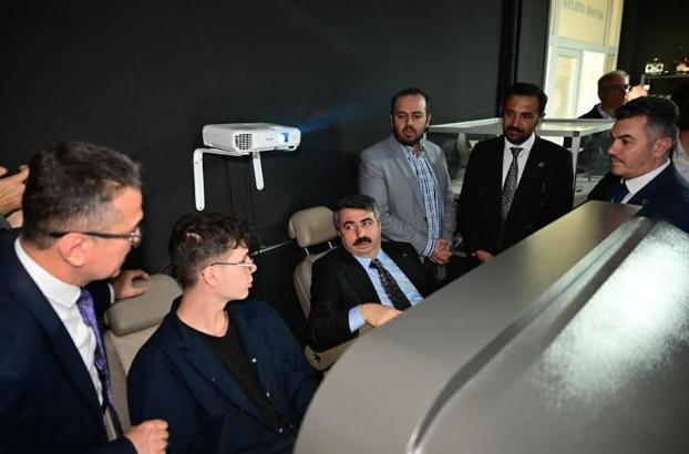 Yıldırım Belediye Başkanı Oktay Yılmaz, lise öğrencileriyle bir araya geldi