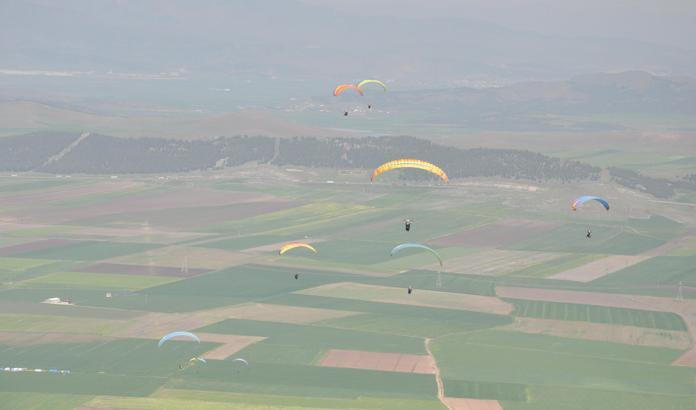 Türkiye Yamaç Paraşütü Hedef Yarışması Gaziantep 2026 başladı