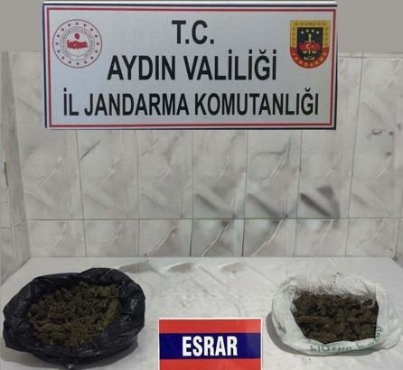 Durdurulan otomobilden uyuşturucu çıktı; 3 gözaltı