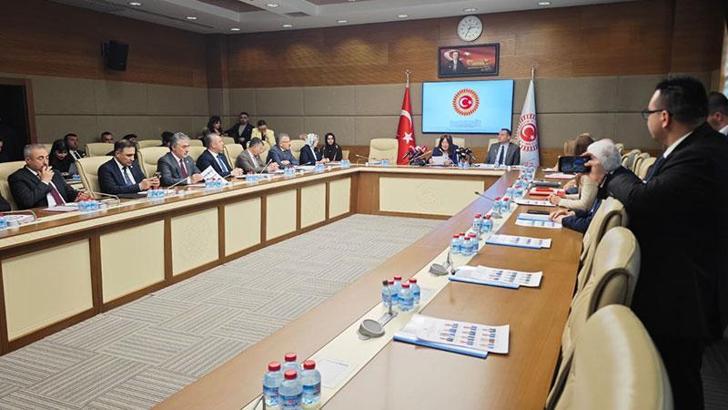 Okul Olaylarını ve Dijital Riskleri Araştırma Komisyonu Başkanlığı'na AK Parti'li Beyazıt seçildi