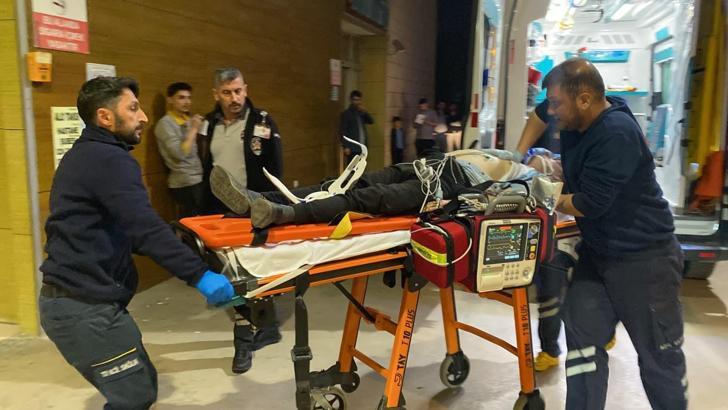 Bursa'da direksiyonda kalbi duran sürücü sağlık ekibinin müdahalesiyle kurtuldu; kaza anı kamerada