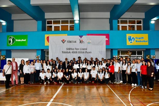 Silifke Fen Lisesi'nde TÜBİTAK 4006 Bilim Fuarı