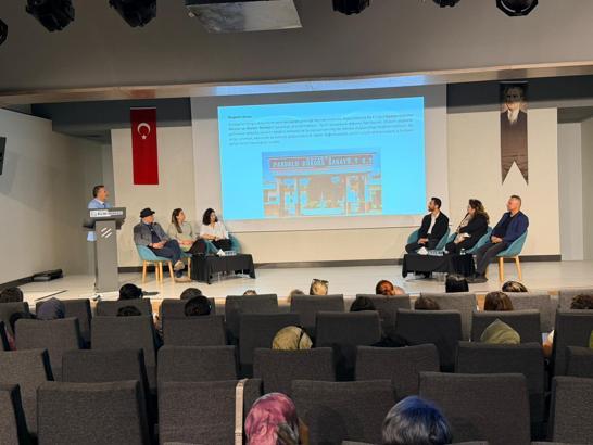 Kepez'de, Geleneksel Türk Sanatlarının dünü, bugünü, yarını ve kültürü konuşuldu