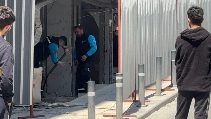 Avcılar'da boş binada doğal gaz paniği