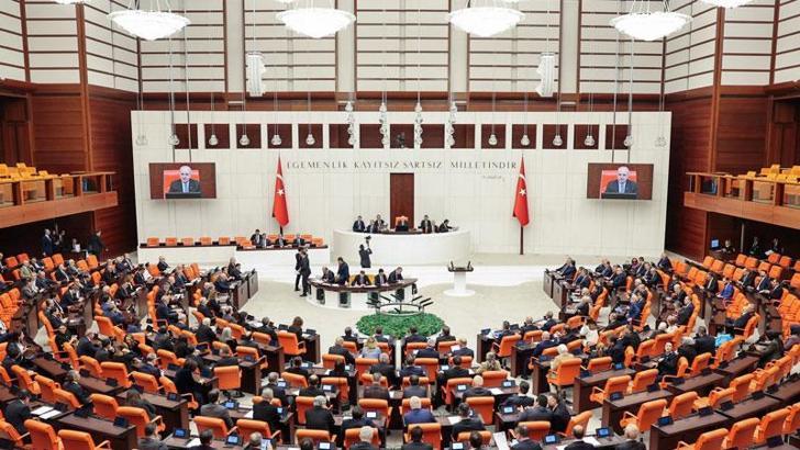 Fahiş site aidatlarına yönelik düzenlemeleri içeren teklifin 11 maddesi daha kabul edildi