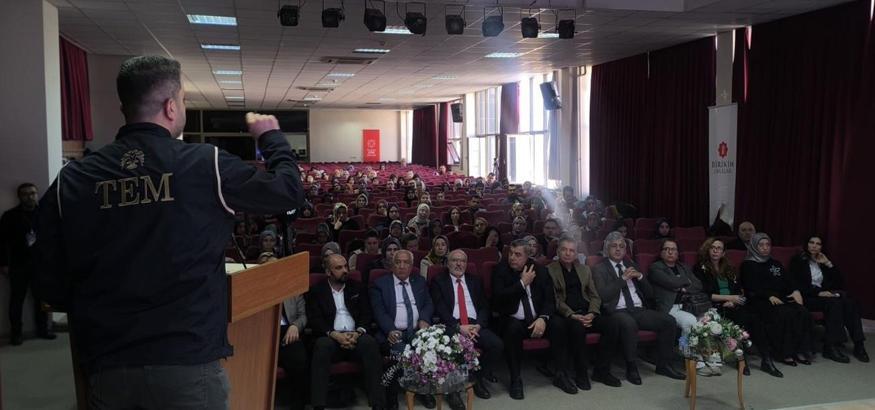 Öğretmenlere eğitim