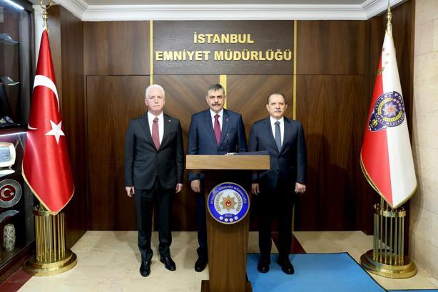 Bakan Çiftçi, İstanbul Emniyet Müdürlüğünü ziyaret etti