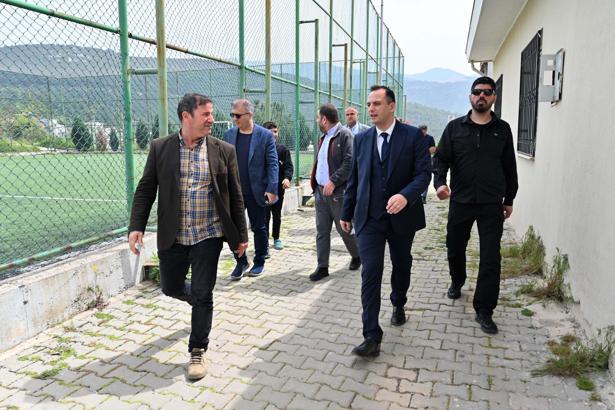 Başkan Eşki Bornova'da incelemelerde bulundu