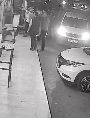 Yalova'da 6 kişinin yaralandığı silahlı kavga kamerada