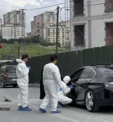 Beylikdüzü'nde araç içerisinde silahla vurulmuş halde bulundu