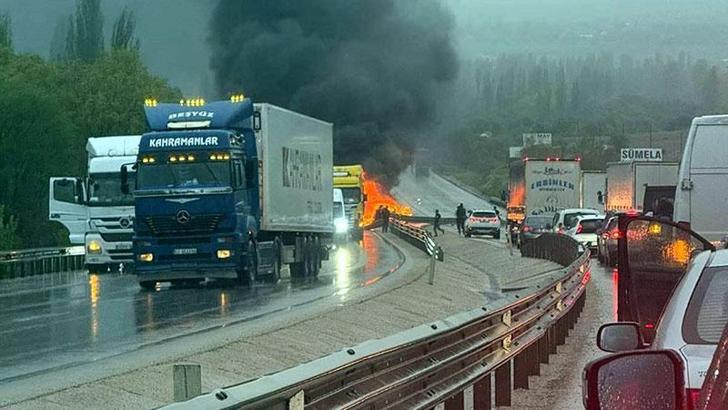 Bariyere çarpan otomobil alev alıp, yandı: 1 ölü, 1 yaralı