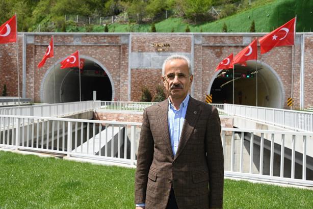 Bakan Uraloğlu: Zigana Tüneli'mizi 3 yılda 5,2 milyon kullandı