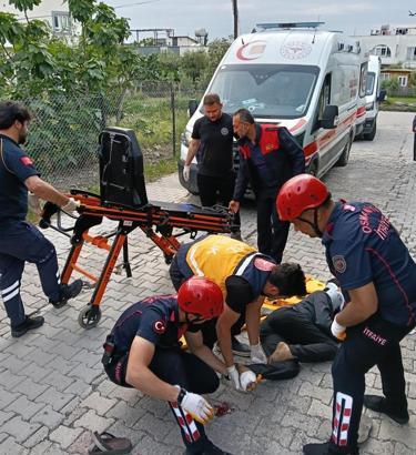 Ayağı bisikletin tekerleğine sıkışan çocuğu itfaiye kurtardı
