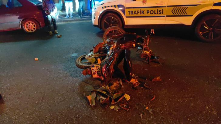 Manisa’da motosiklet sürücüsünün ağır yaralandığı kaza kamerada