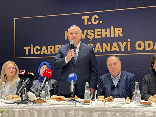 Emniyet Genel Müdürü Fidan'a, valilik yaptığı Nevşehir’de veda yemeği