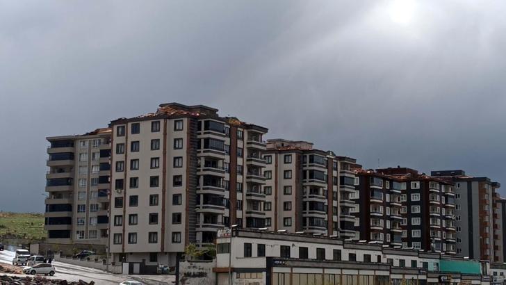 Gaziantep’te fırtınanın hasarı gün ağarınca ortaya çıktı