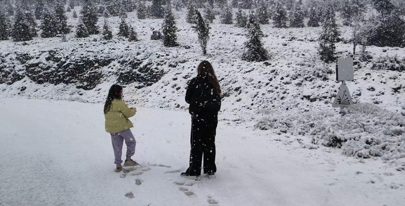 Burdur'un yükseklerinde kar etkili oldu