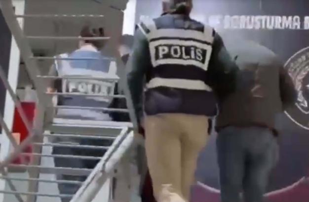 İzmir'de uyuşturucu operasyonu: 3 gözaltı