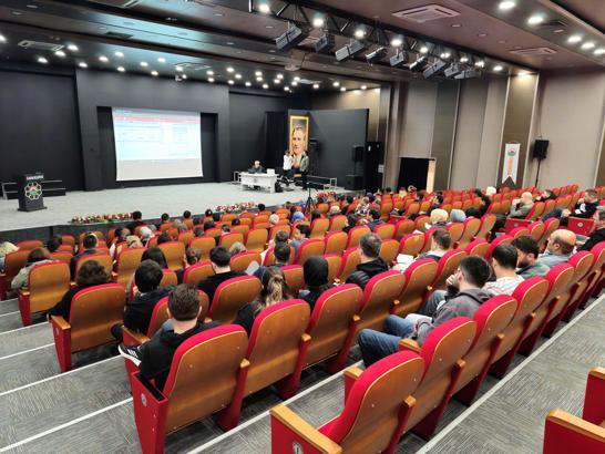 İlkadım Belediyesi’nde dijital altyapı eğitimi