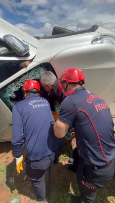 Osmaniye’de kamyonet devrildi: 2 yaralı