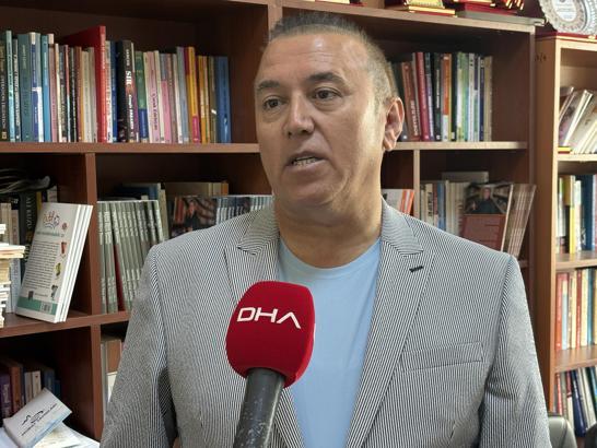 Prof. Dr. Dilci: Dijital mecralar manipülasyonla insan davranışlarını etkiliyor