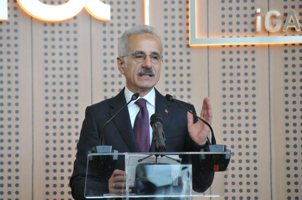 Bakan Uraloğlu: Terminal, İstanbul Havalimanımızı küresel merkeze dönüştürecek stratejik bir yatırımdır