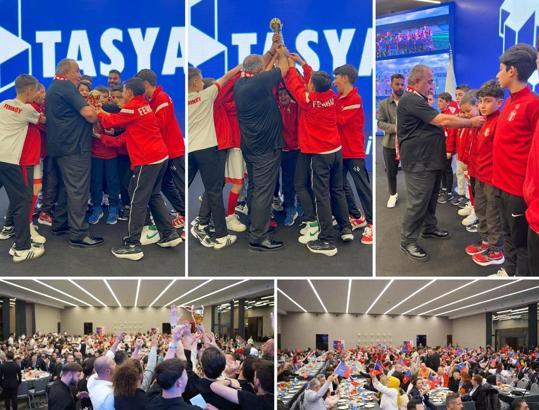Feriköyspor, Süper Amatör Lig şampiyonluğunu gençlere armağan etti