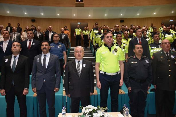 İzmir'de Karayolu Trafik Güvenliği Haftası Açılış Töreni düzenlendi