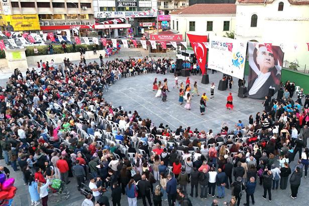 Bornova'da Hıdrellez ve Dünya Dans Günü birlikte kutlandı