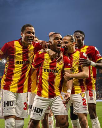 Göztepe enlerin sezonunu yaşıyor